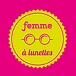 Femme à lunettes